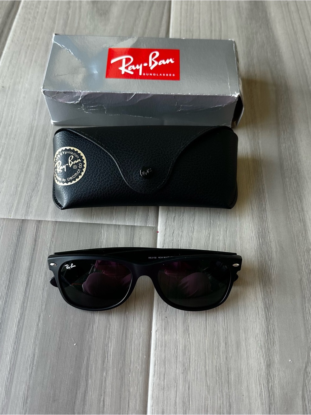 Ray-Ban New Wayfarer Rubber Black Sunglasses